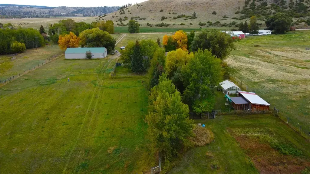 68 Bridger Creek Road, Reed Point