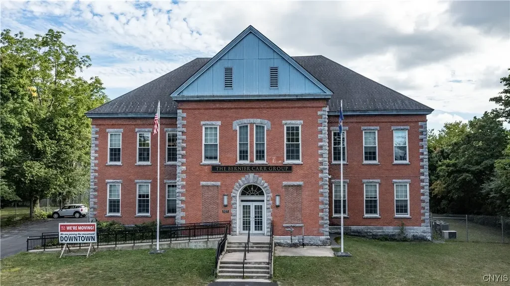 327 Mullin Street, Watertown City