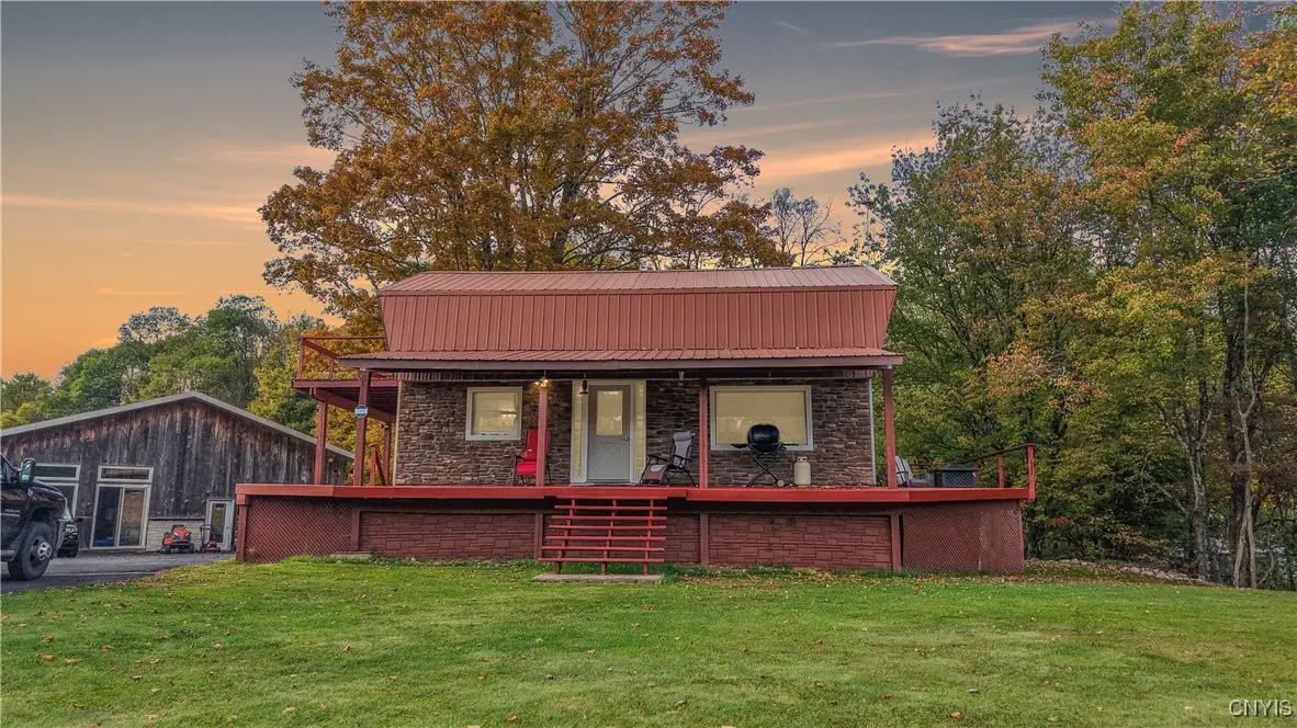 Photo of Listing #S1643200