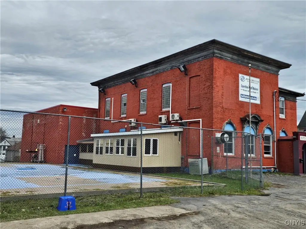 Photo of Listing #S1644701