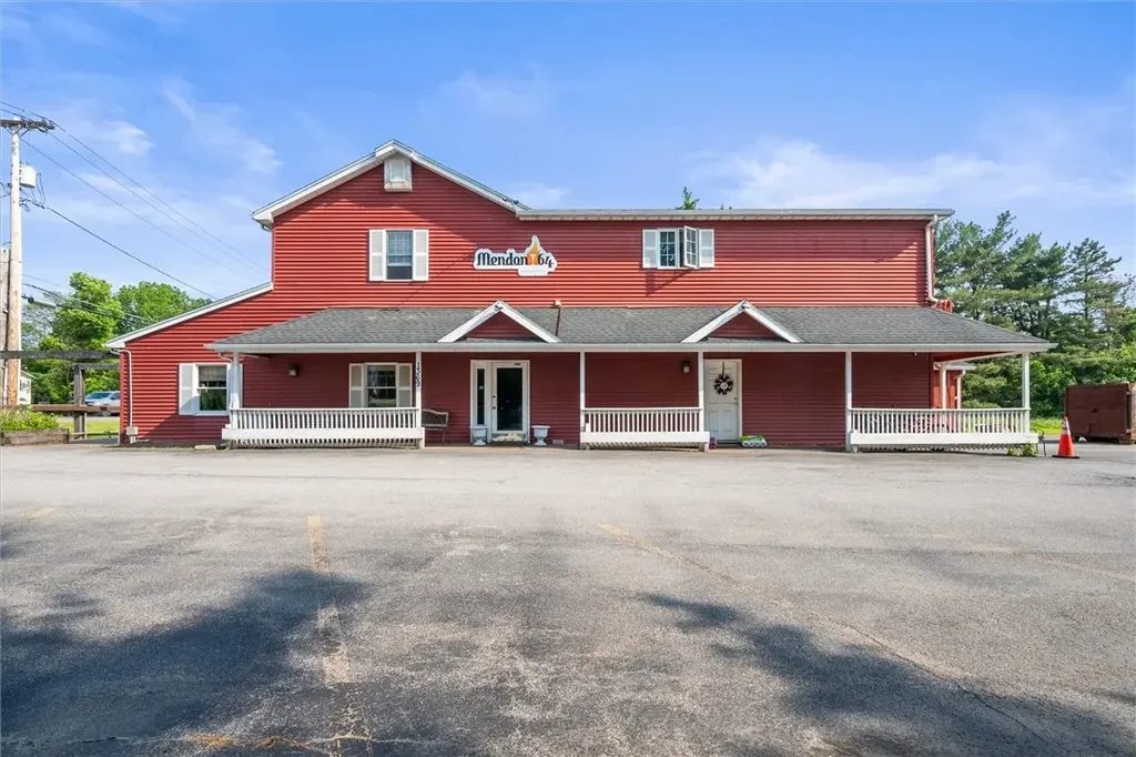 1369 Pittsford Mendon Road, Mendon