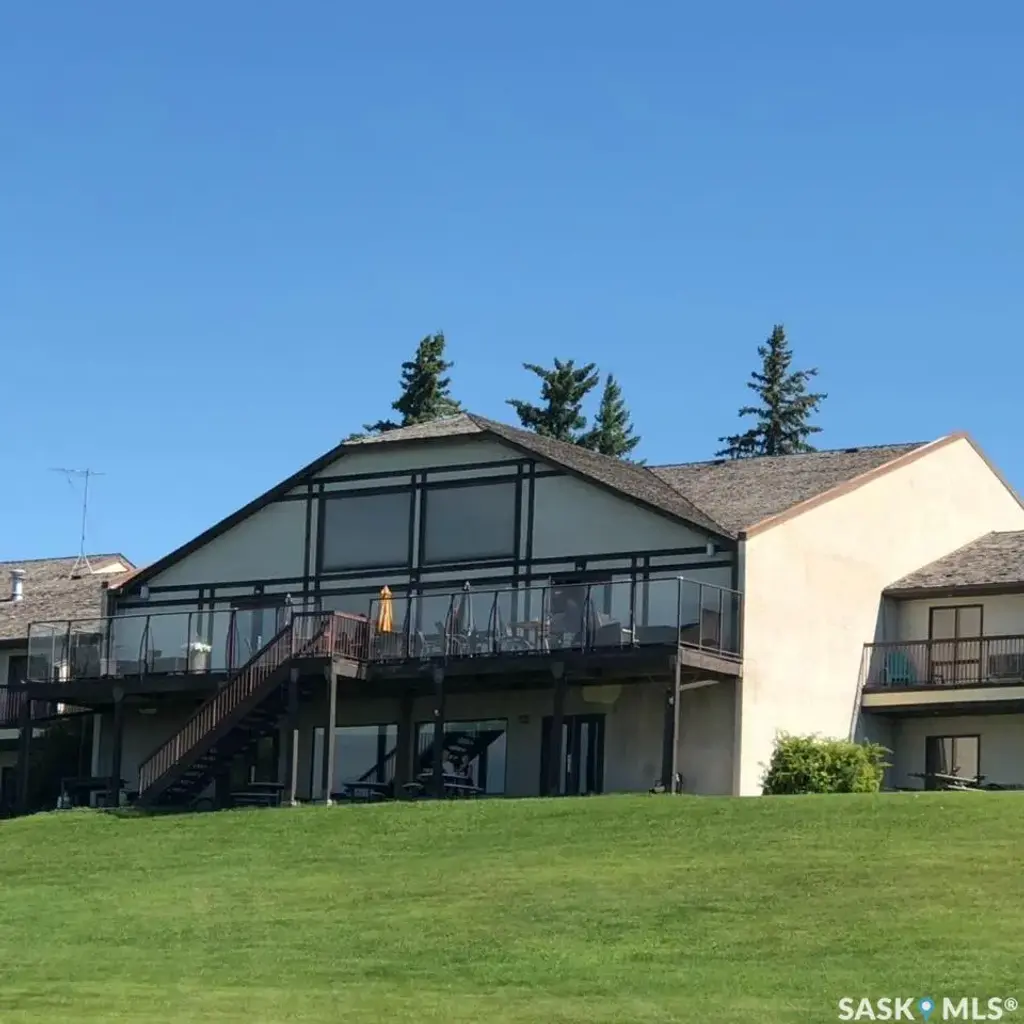 100 Kenosee Drive, Moose Mountain Provincial Park