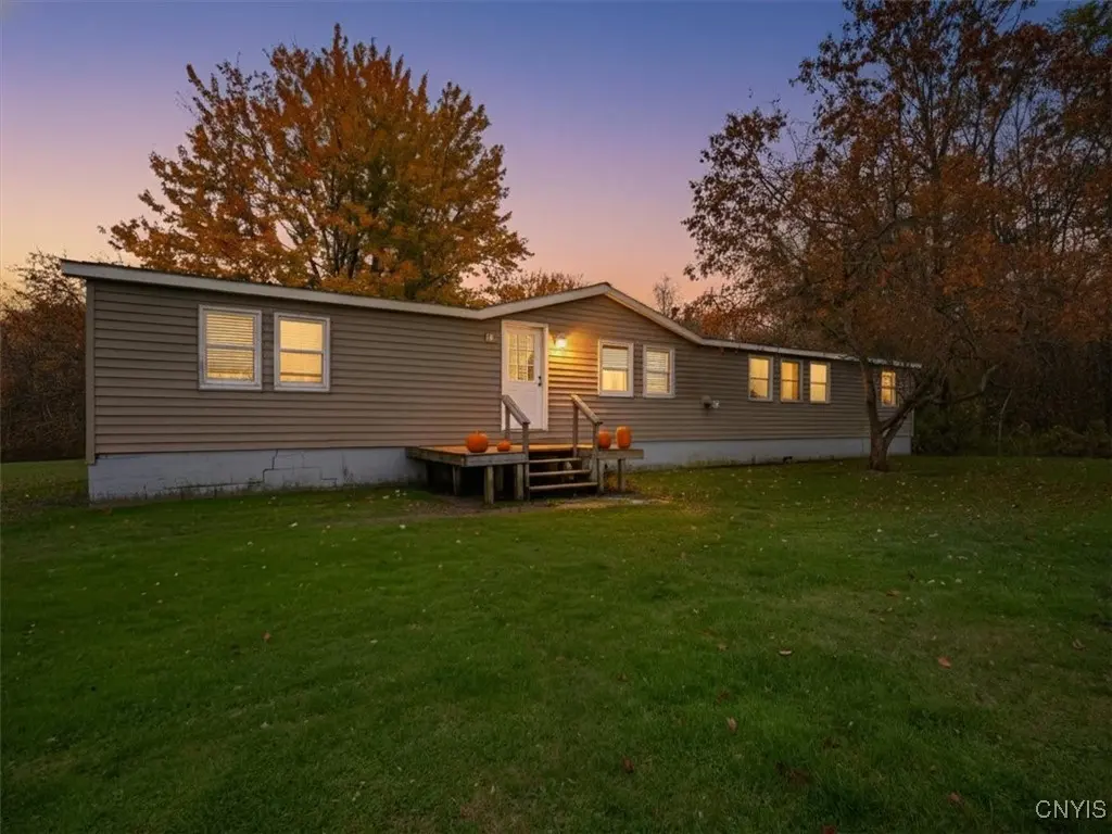 Photo of Listing #S1647420