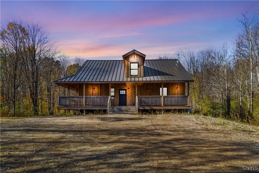 439 Towsley Road, Albion