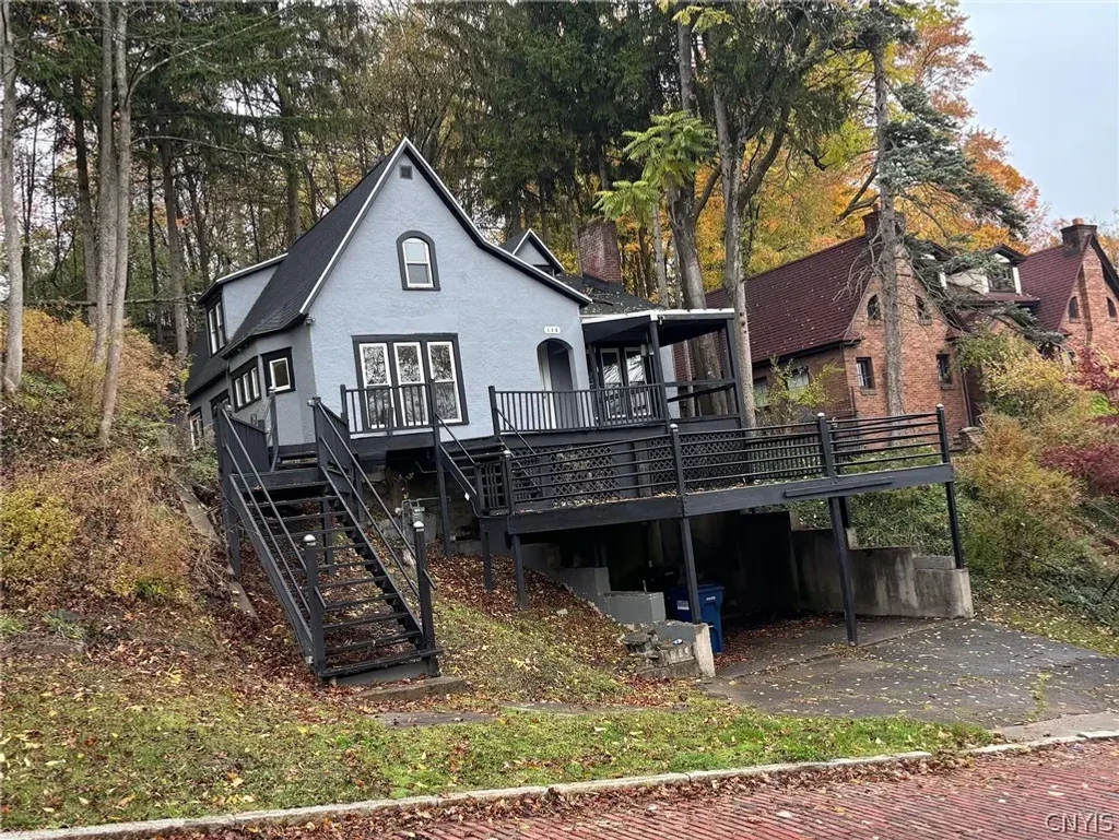 120 Scottholm Terrace, Syracuse