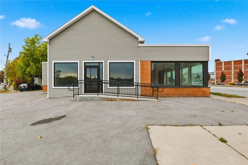 211 W Ridge Road, Rochester