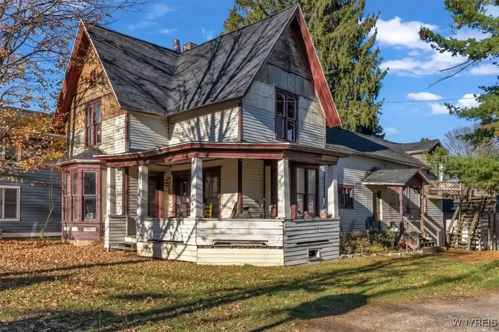 8 Monroe Street, Ellicottville