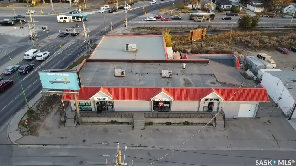 1102 3rd Avenue N, Saskatoon