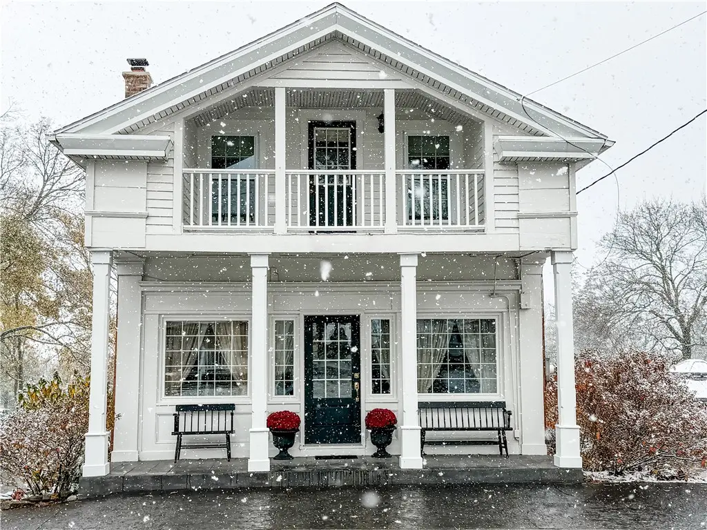 Photo of Listing #R1650341