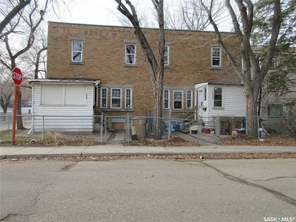 1878-1880 Ottawa Street, Regina