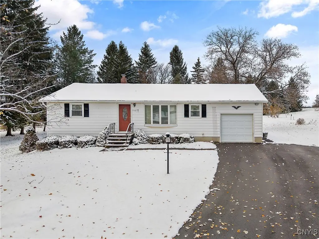 Photo of Listing #S1650277