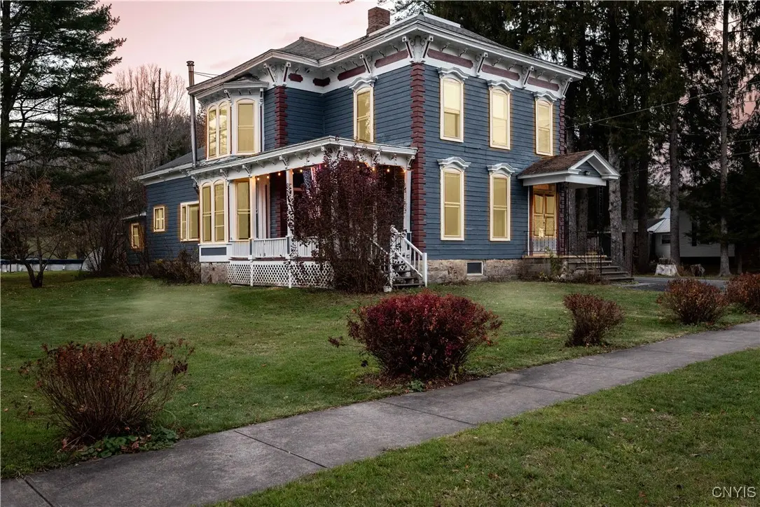 Photo of Listing #S1651368