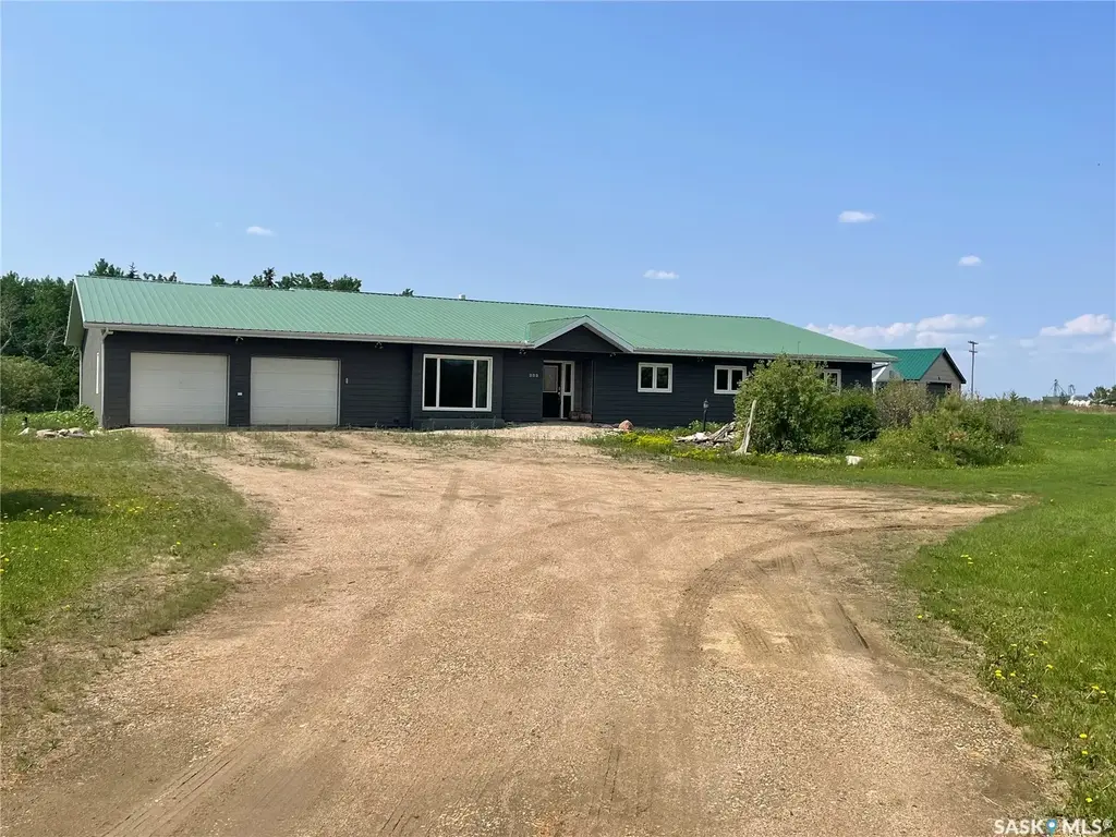 999 Melfort Street W, Melfort