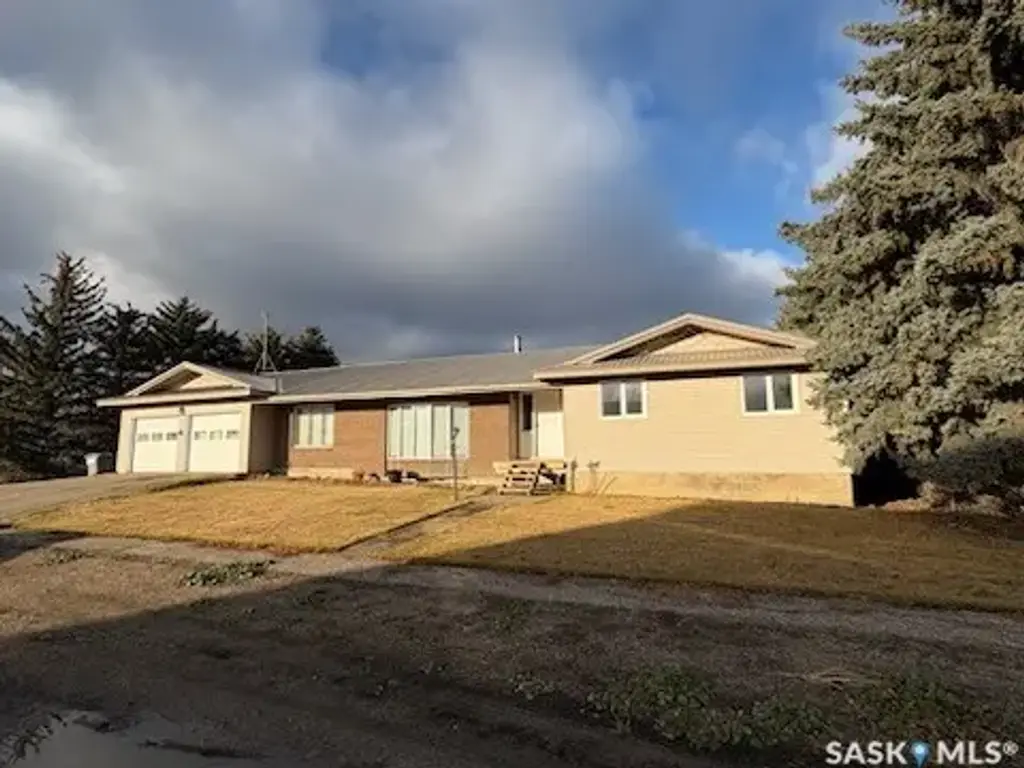 105 4th Avenue W, Kyle