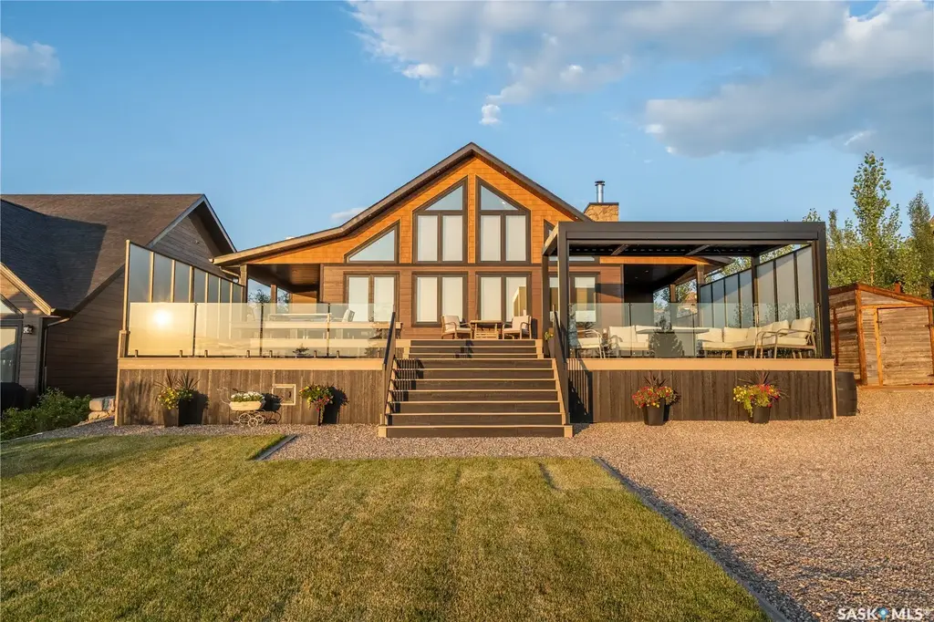 801 Spruce Street, Goodsoil