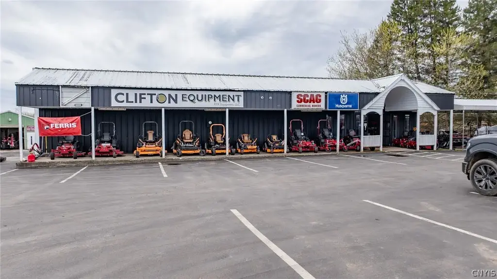 5334 State Route 31, Clay