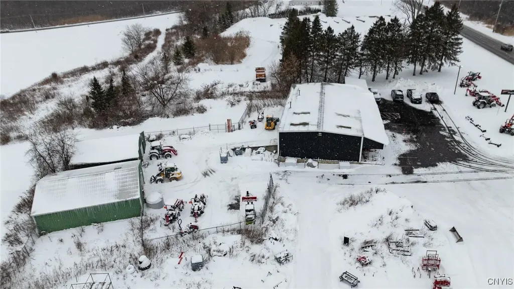 5334 State Route 31, Clay