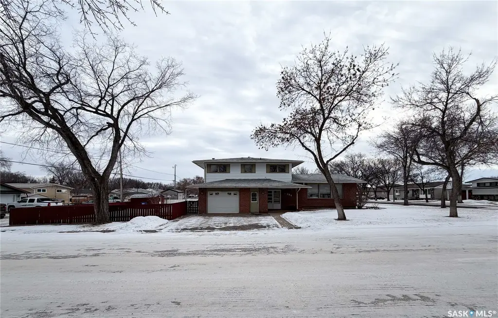 594 5th Street W, Shaunavon