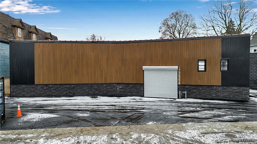 771 Kensington Avenue, Buffalo