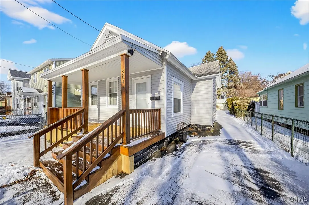 Photo of Listing #S1655769