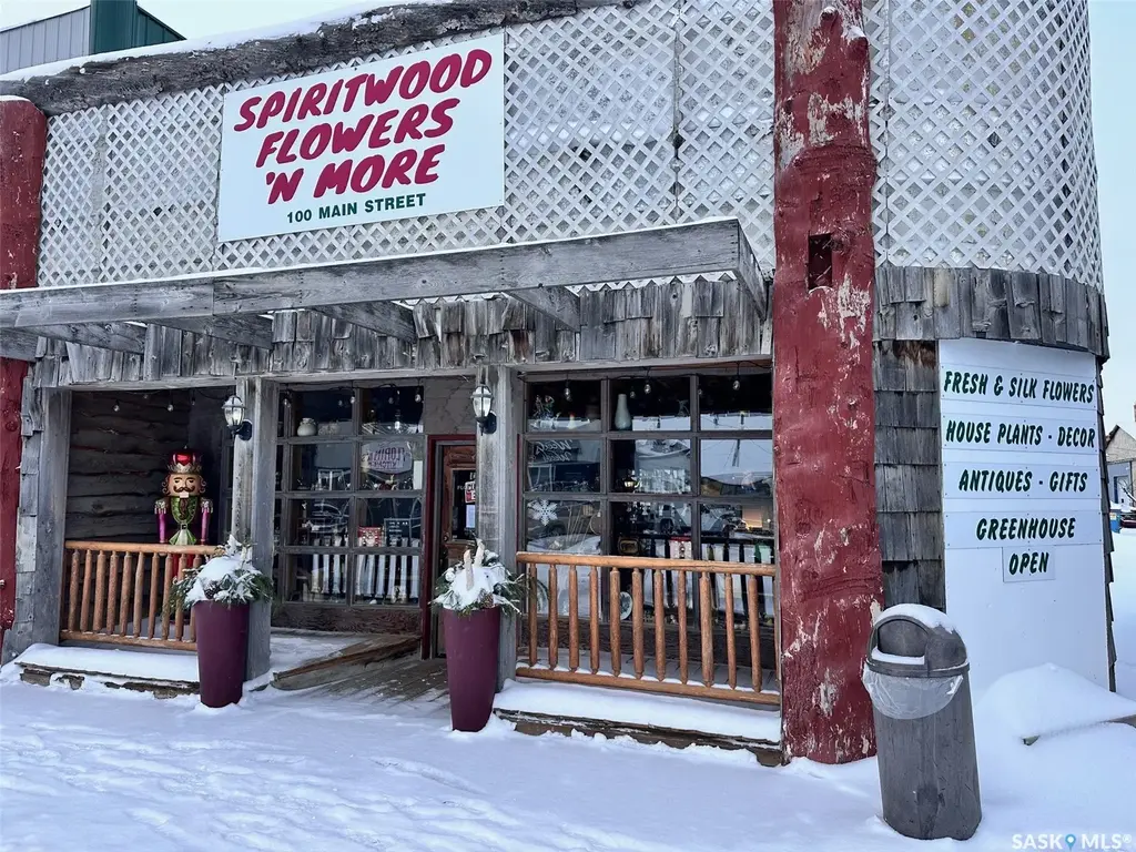 100 Main Street, Spiritwood