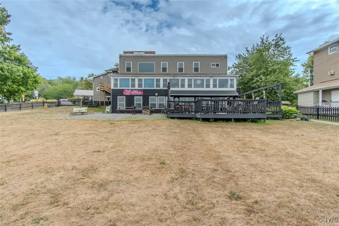 Photo of Listing #S1656643