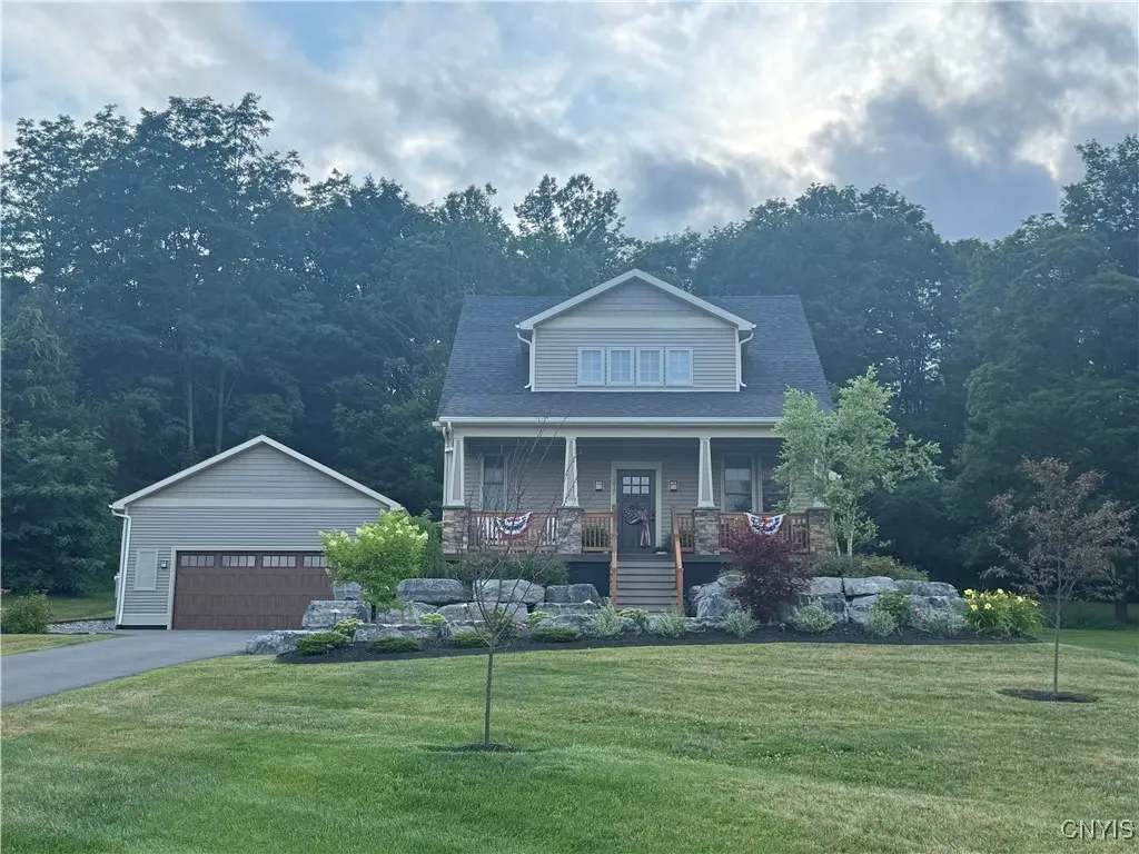 Photo of Listing #S1656431