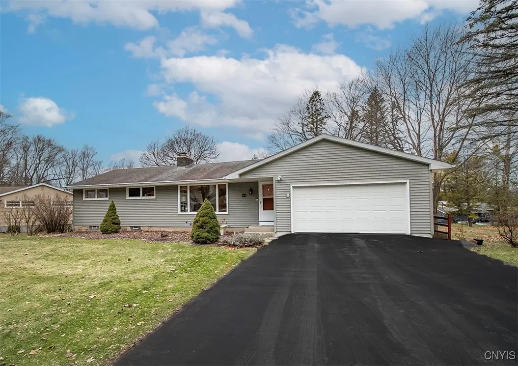 Photo of Listing #S1657461