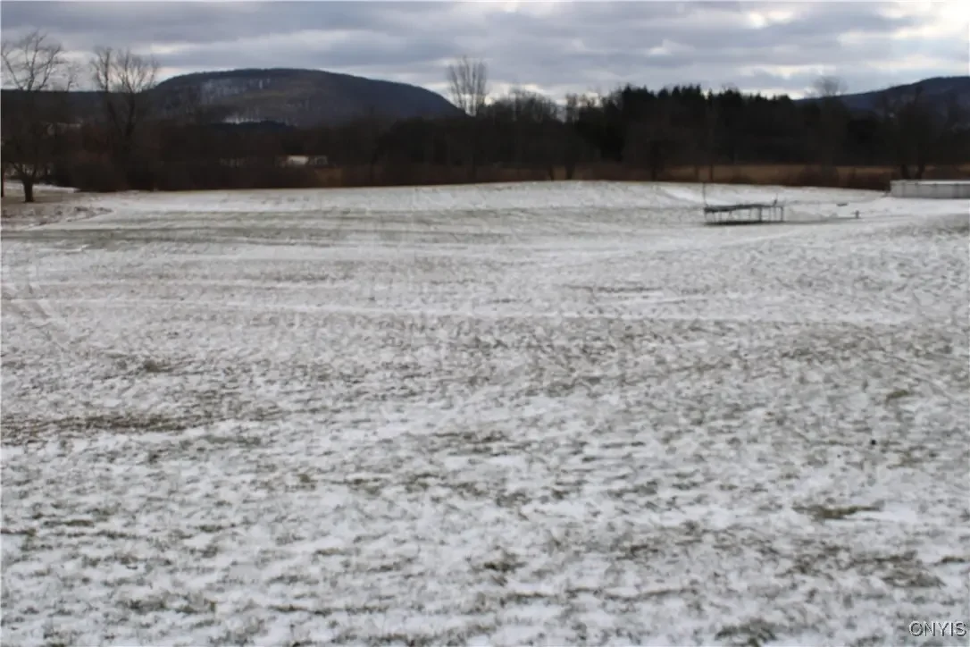 Photo of Listing #S1657748