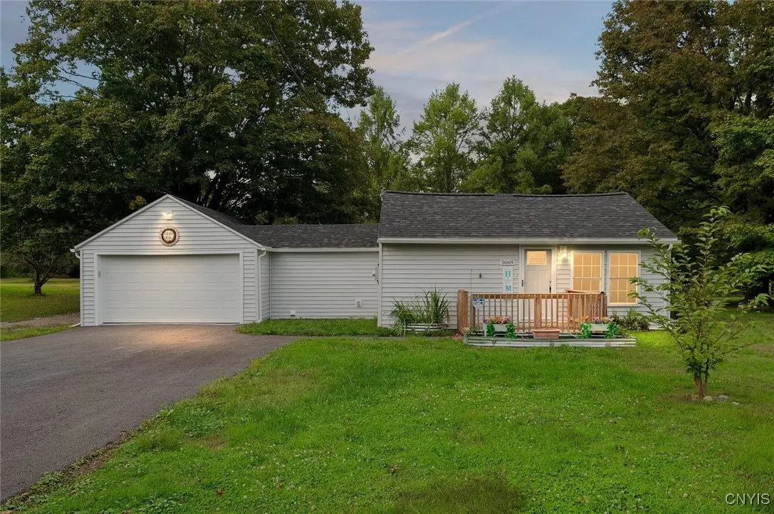 Photo of Listing #S1657831