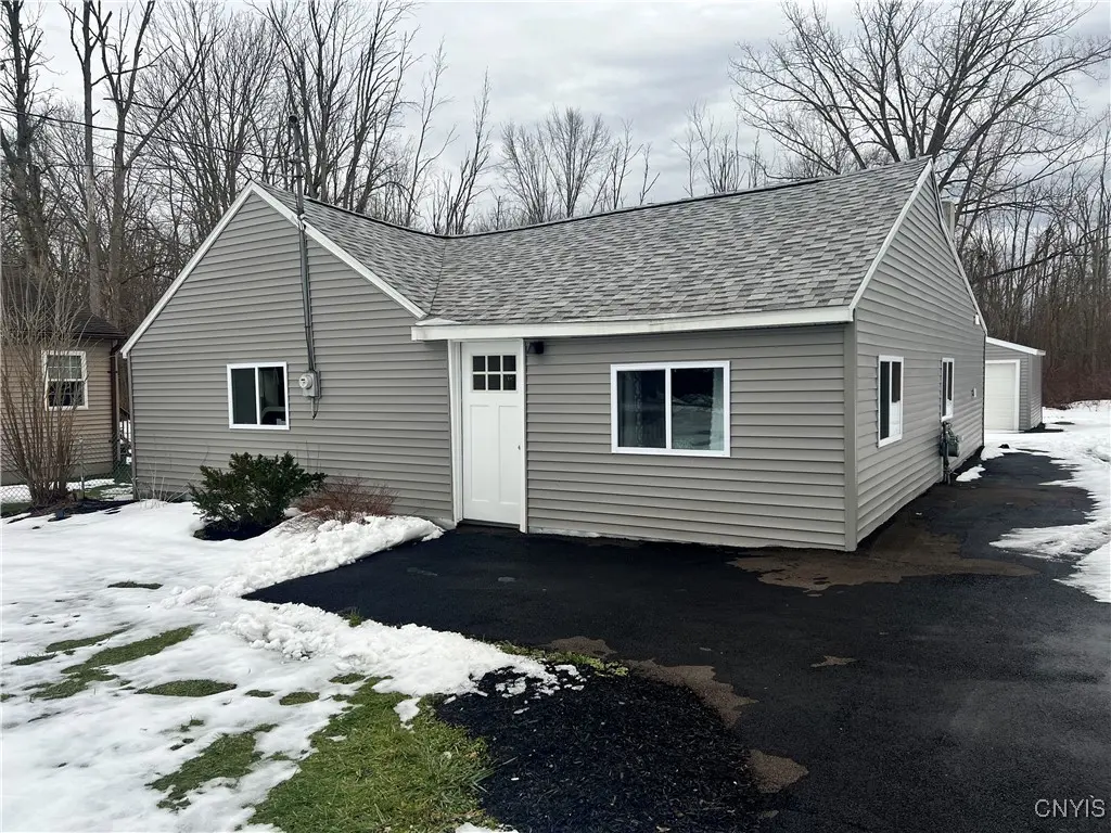 Photo of Listing #S1657921