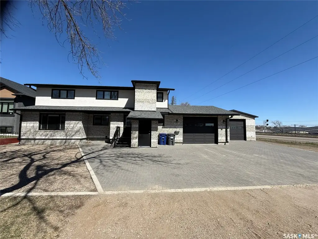 3102 Caen Street, Saskatoon