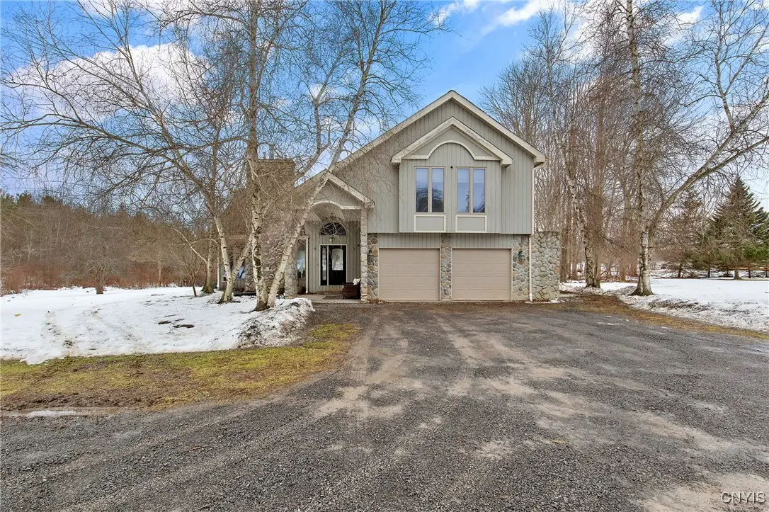 Photo of Listing #S1658361