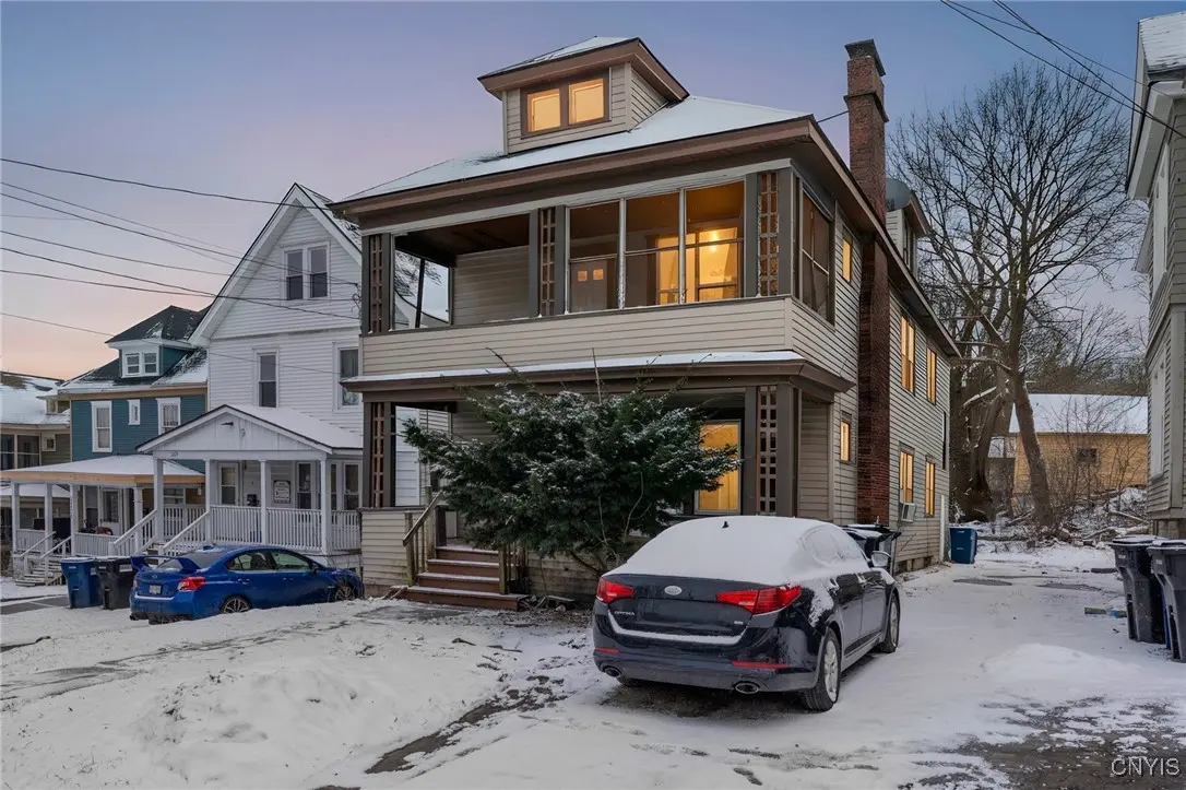 Photo of Listing #S1656648