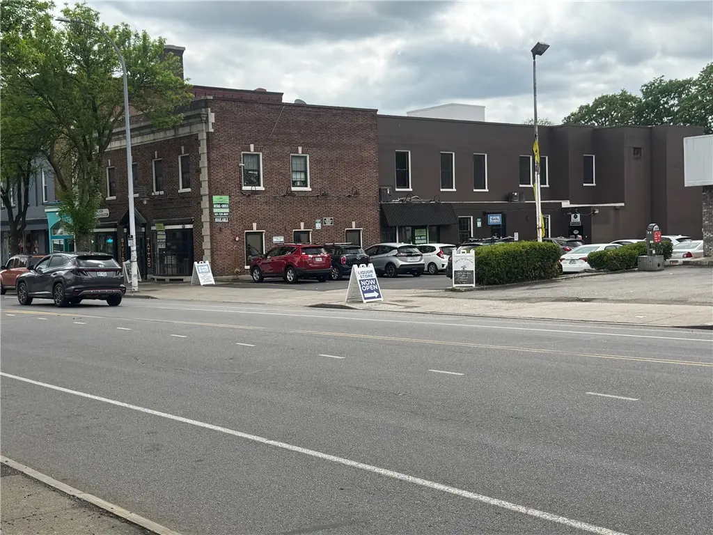 431-439 Monroe Avenue, Rochester