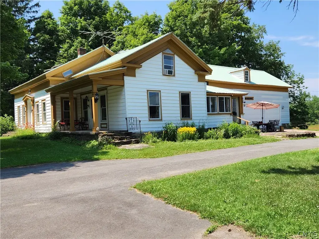 1726 County Route 15, Sandy Creek