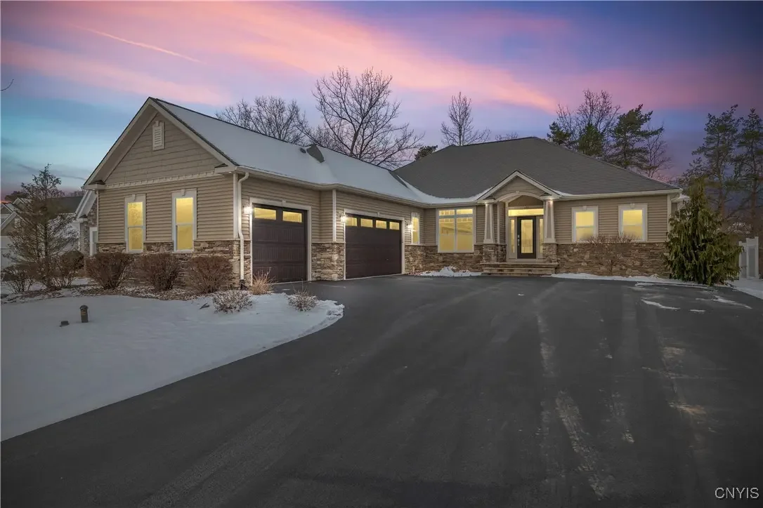 Photo of Listing #S1658382