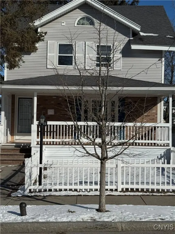 Photo of Listing #S1658771