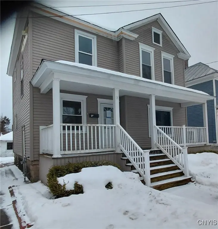 Photo of Listing #S1659158