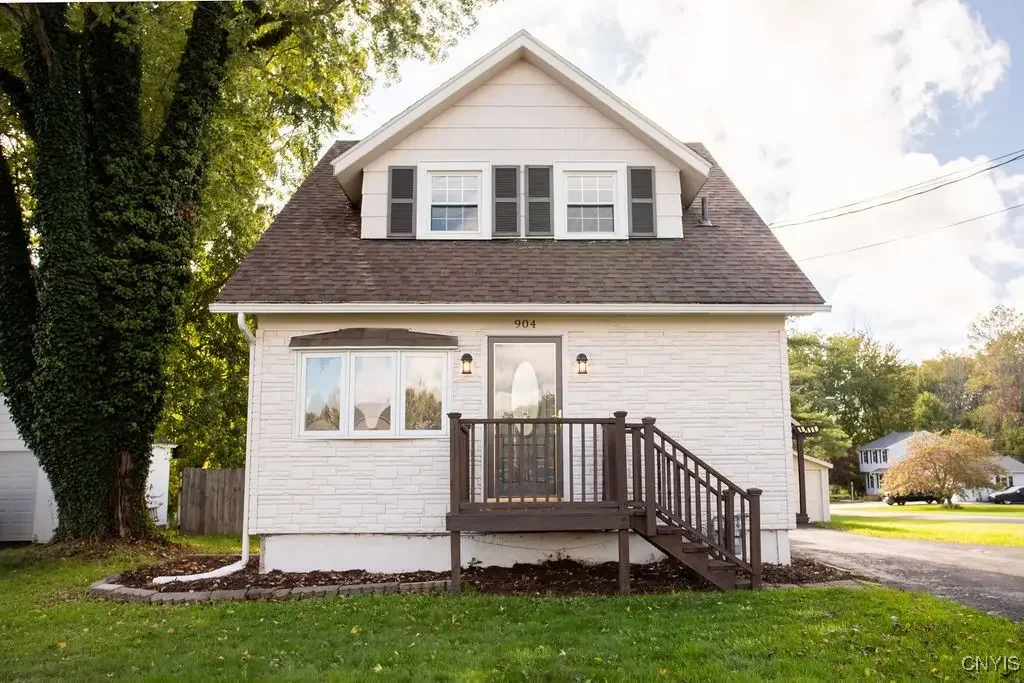 Photo of Listing #S1659119