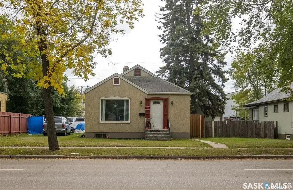325 15th Street W, Prince Albert