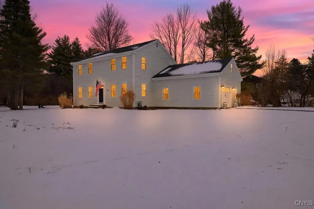 Photo of Listing #S1659207