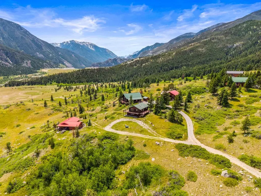38 Rocky Trail, Nye