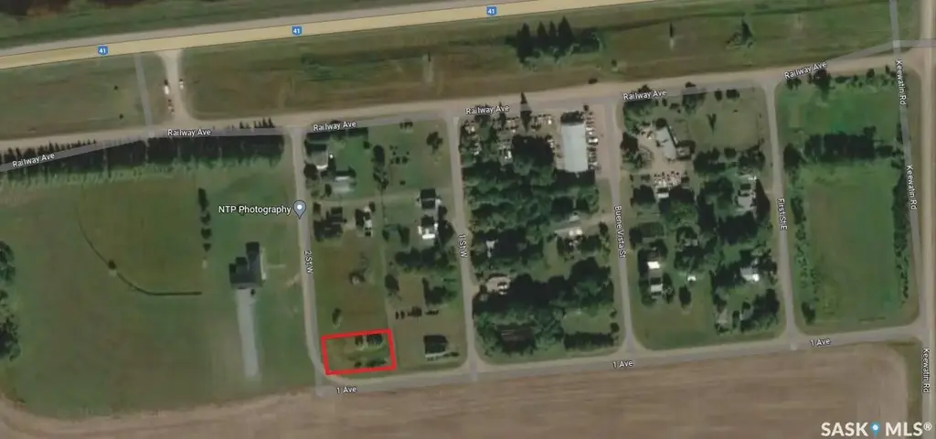 112 2nd Street W, Invergordon Rm No 430