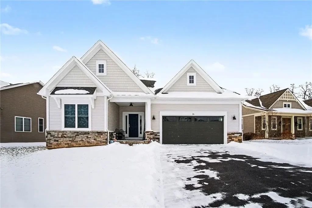 16 Aden Hill, Pittsford