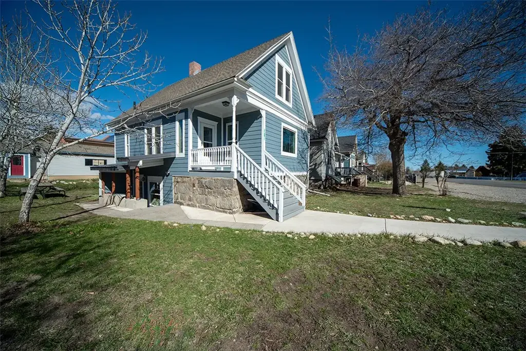 315 Platt Avenue S, Red Lodge