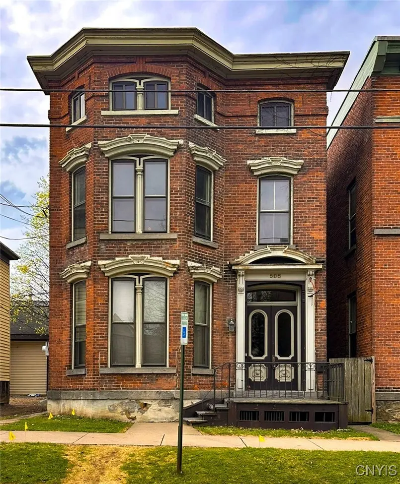 Photo of Listing #S1660707