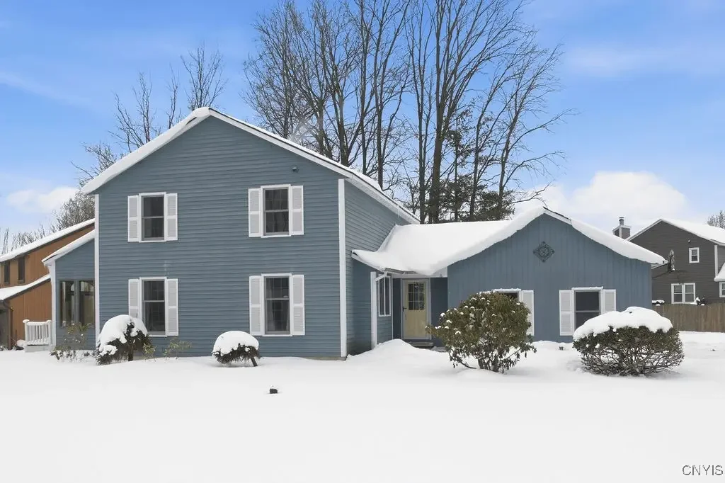 Photo of Listing #S1661098