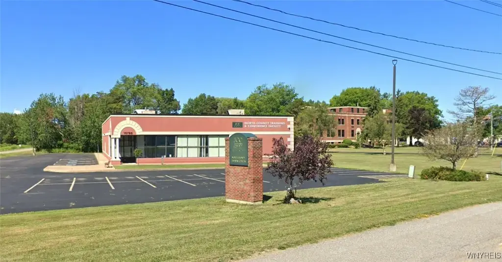 10785 Bennett Road, Dunkirk