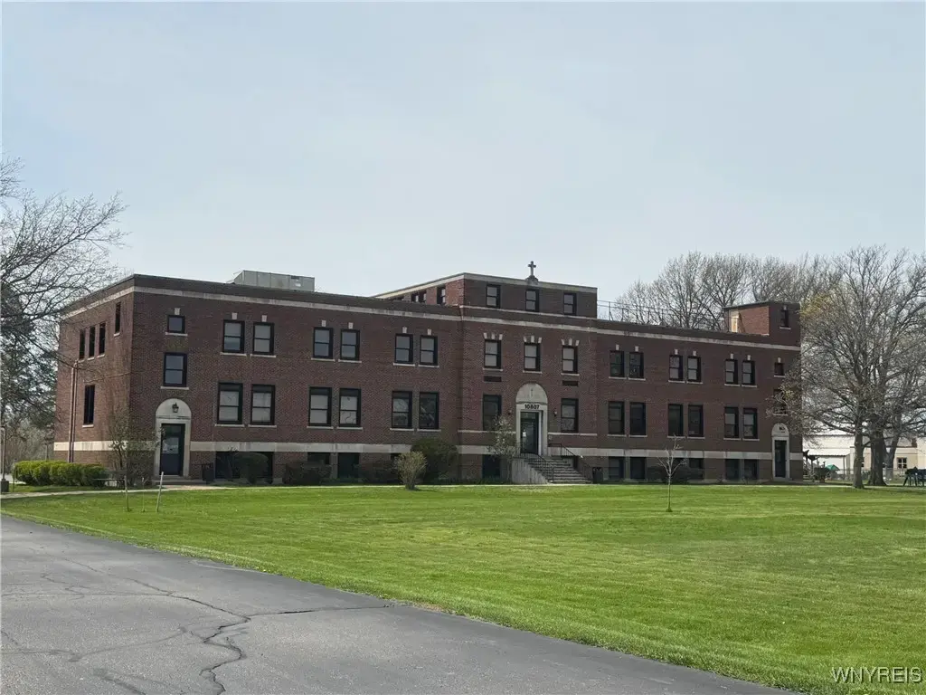 10807 Bennett Road, Dunkirk